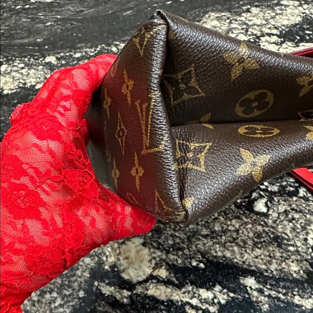 ♥️Louis Vuitton Saint Michael Epi Monogram - Picture 16 of 16